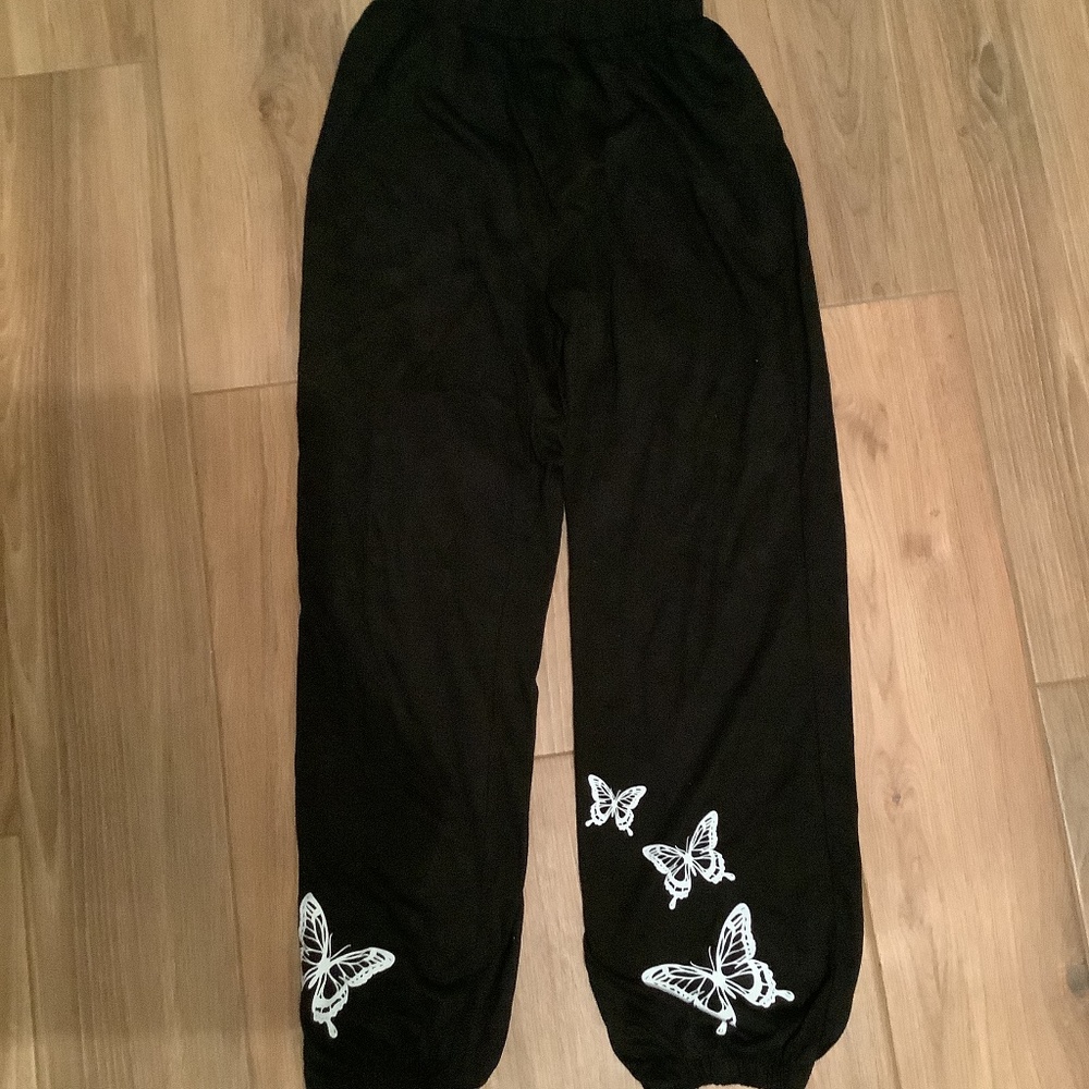 𝕊𝕙𝕖𝕚𝕟 Butterfly Sweatpants